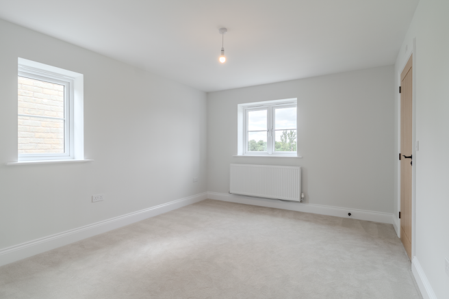 4 bed Detached for sale Image 10