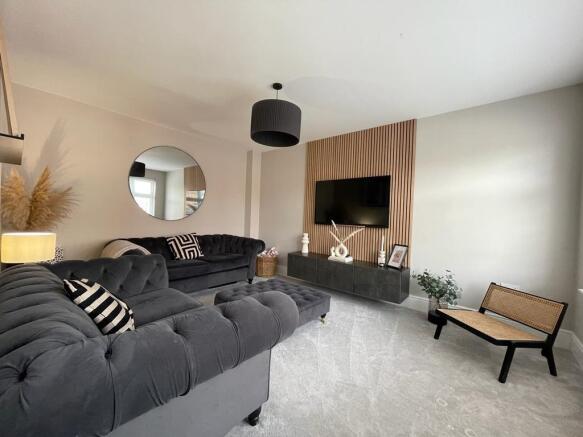 Lounge Fennel Avenue.jpg