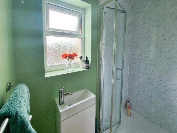 2 bed Terraced for sale Image 7