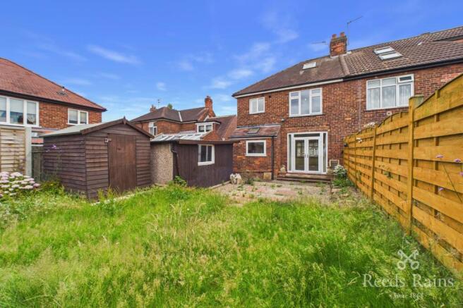 3 bed Semi-Detached to rent Image 6