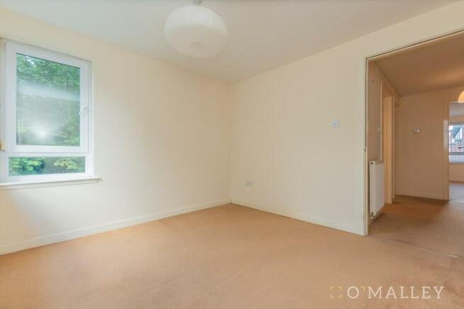17. Bedroom 2 (2).jpg