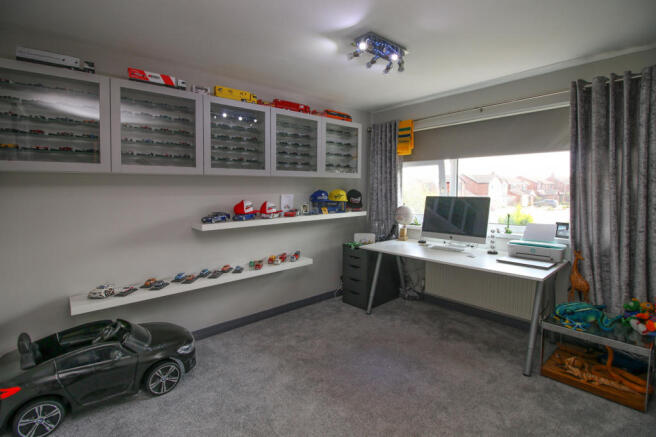 Photo 10