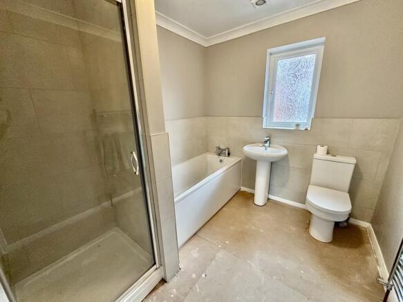 3 bed Detached Bungalow for sale Image 4