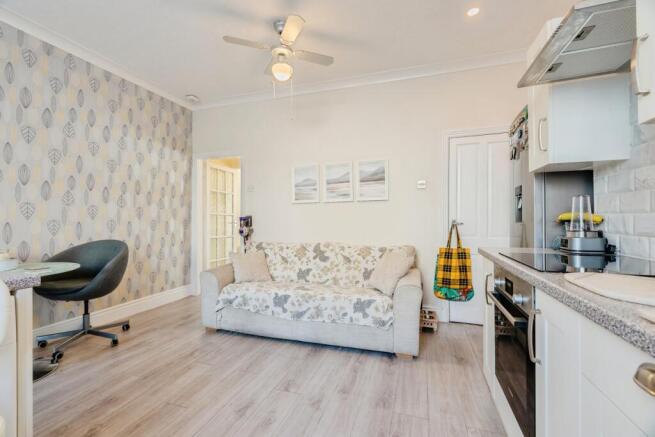 2 bed Terraced for sale Image 9