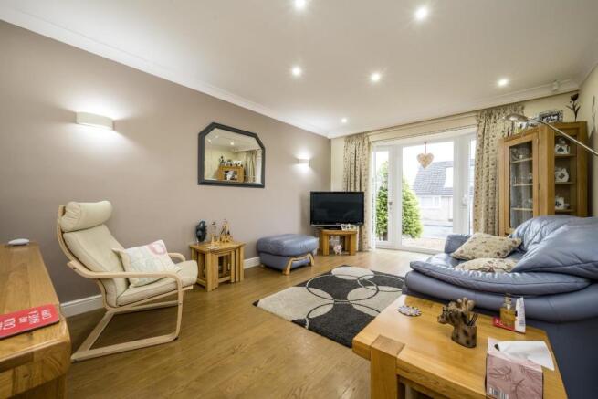 Livingroom.jpg