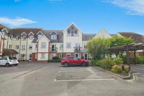 30, 1 Farringford Court, Avenue Road, Lymington SO41 9PA