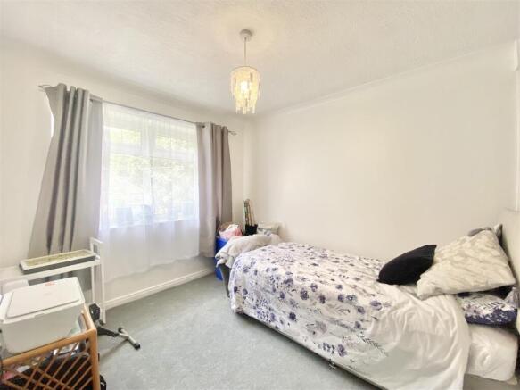3 bed Detached Bungalow for sale Image 12