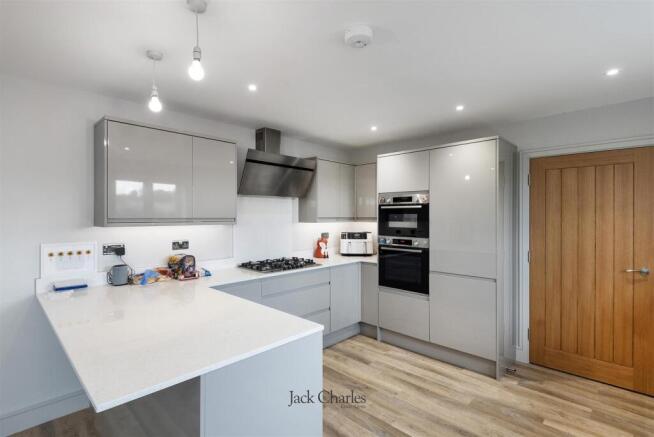 Aconbury, High House Lane, TN11 9RA 005.jpg