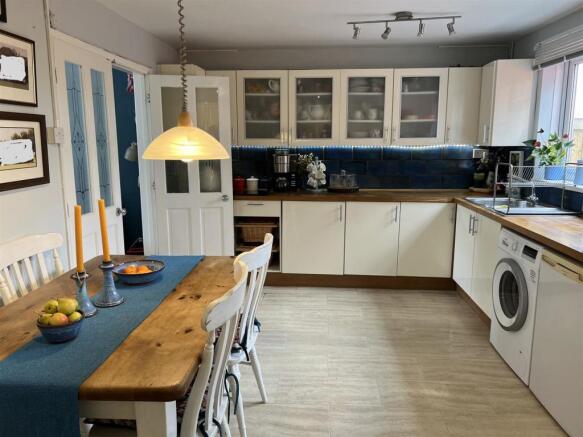Kitchen / Dining Room