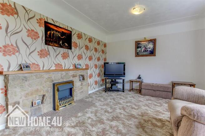 LOUNGE: