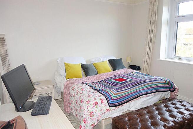 bedroom3.JPG