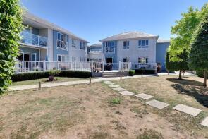 Flat 16, 120 Hamilton Court, Long Road, Canvey Island SS8 0JN