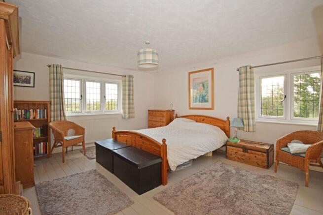 Meadow Cottage, bed 1.jpg