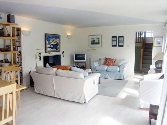Sitting/Dining Room
