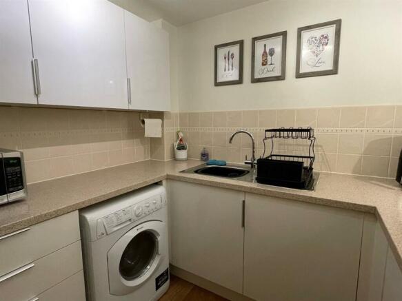 Kitchen..jpg