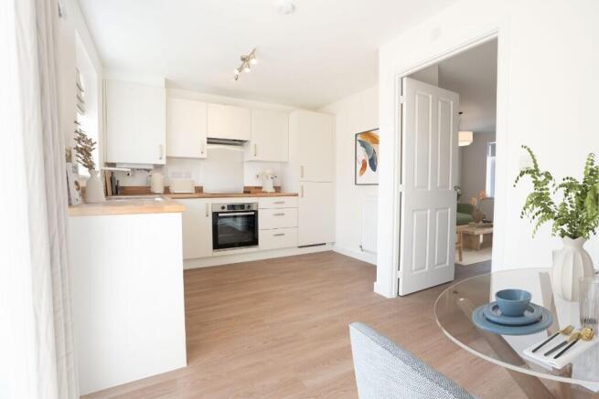 3 bed Terraced to rent Image 4
