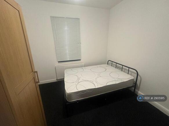 1 bed House Share to rent Image 10