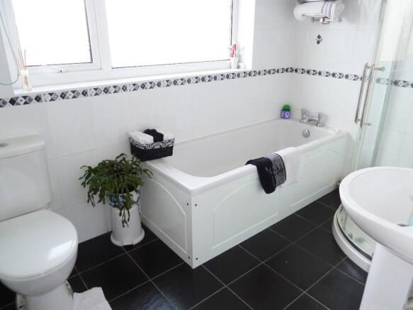 4 piece Bathroom