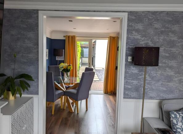 3 bed Semi-Detached for sale Image 10