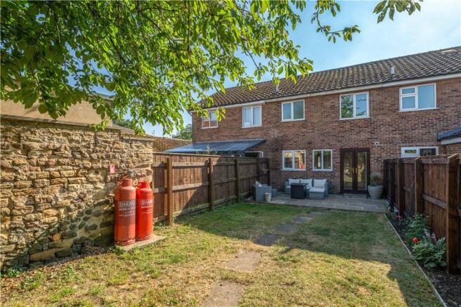 3 bed Terraced for sale Image 11