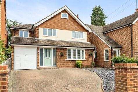 Pinewood Avenue Crowthorne, Berkshire, RG45 6RR