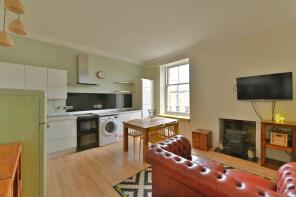 3f2, 2, Jane Street, Pilrig, Edinburgh EH6 5HD