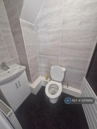 3 bed Terraced to rent Image 9