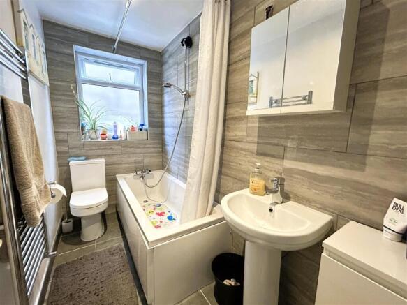 bathroom.JPG