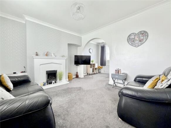 3 bed House for sale Image 8