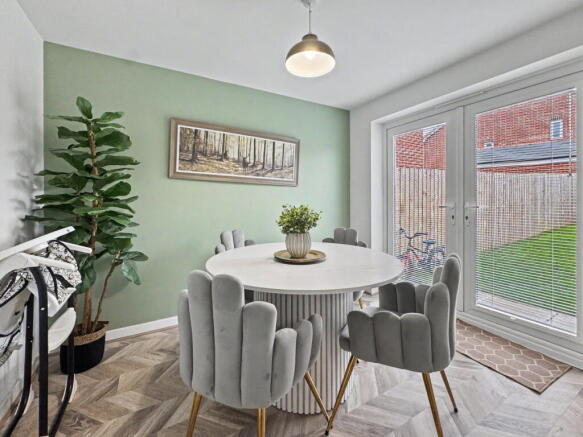 4 bed Detached for sale Image 5