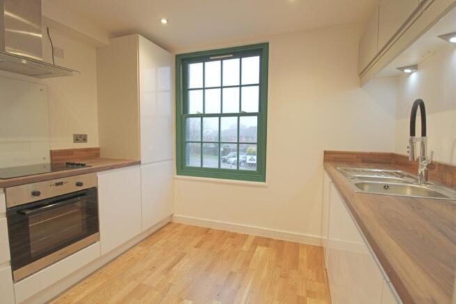 Kitchen (Main)