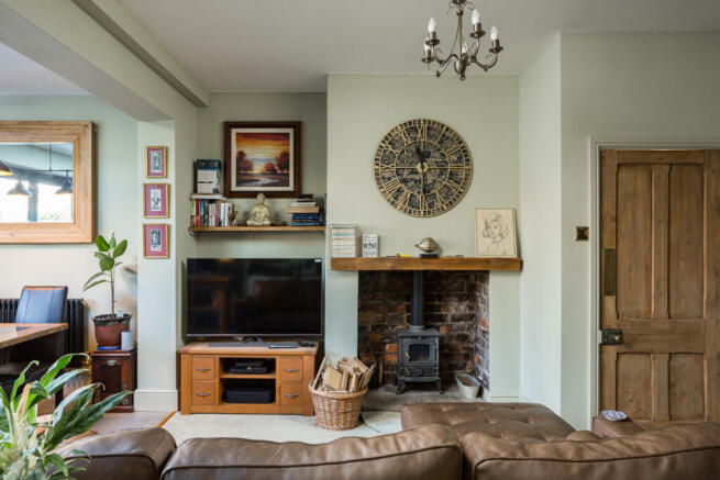 2 bed Detached for sale Image 8