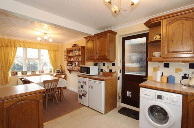 KITCHEN 1