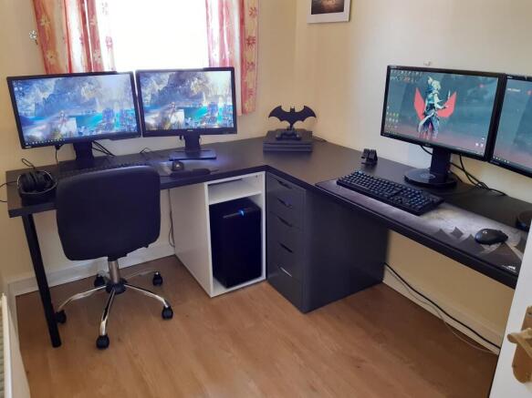 Photo 10