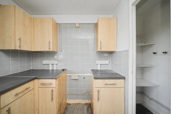 144 Chinchilla Drive, Hounslow, TW4 7NT