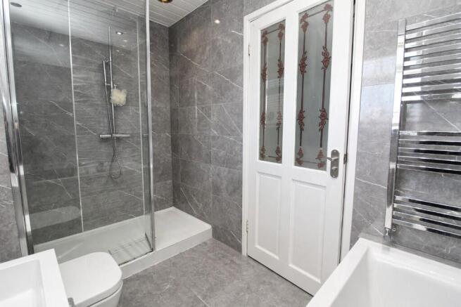 2 bed Detached for sale Image 10