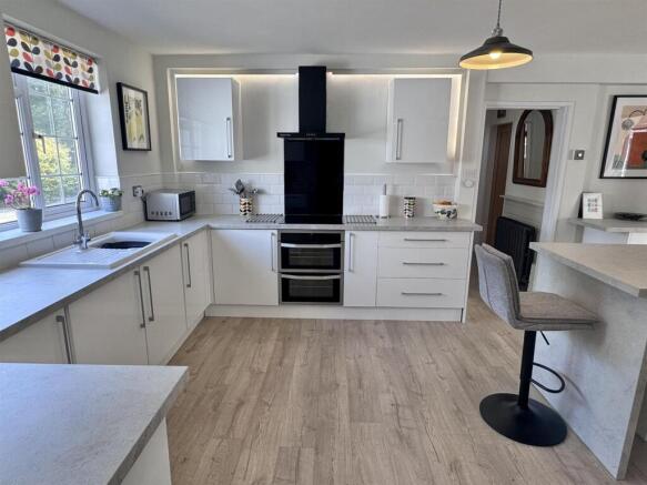 Kitchen 1.JPEG