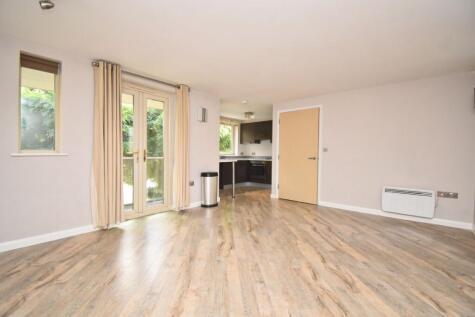 Ashley Park Road, Walton-on-Thames, KT12