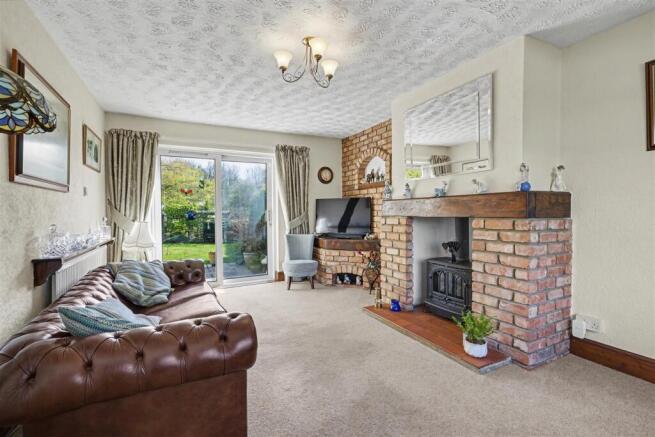 Lounge/Sitting Room