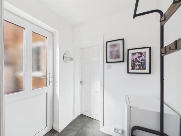 3 bed Terraced for sale Image 12