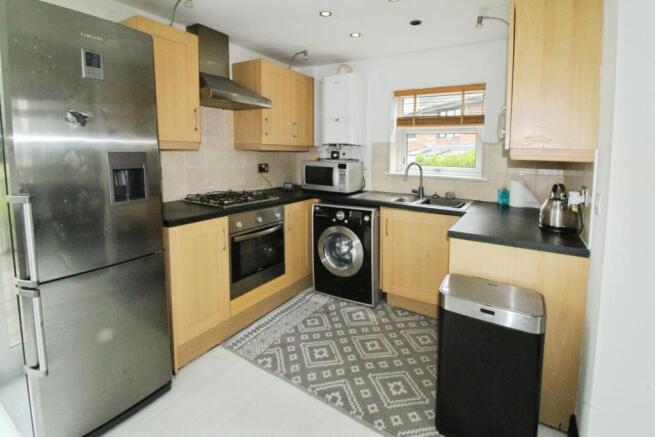 3 bed Semi-Detached for sale Image 5