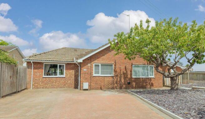 4-bed house on Ranworth Close, Belton, £415,000