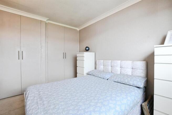 2 bed Semi-Detached Bungalow for sale Image 5