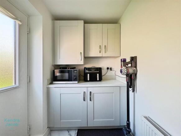4 bed Detached for sale Image 7