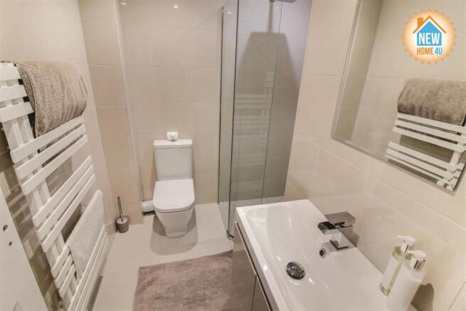 EN-SUITE: