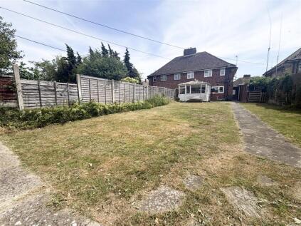 Bemerton Gardens, Kirby Cross
