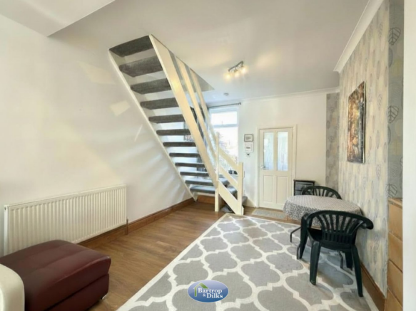 3 bed Terraced for sale Image 6