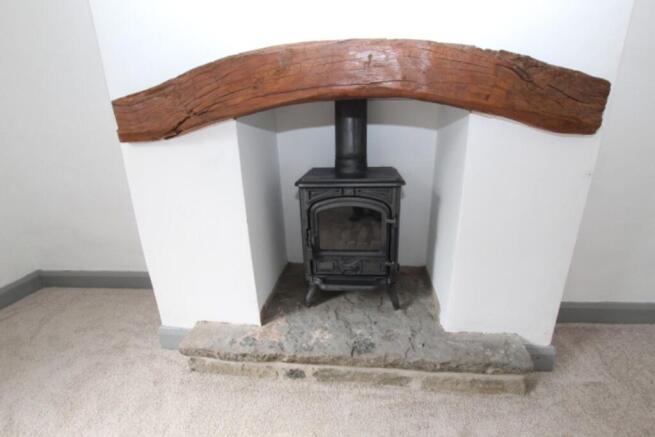 2 bed End of Terrace to rent Image 4