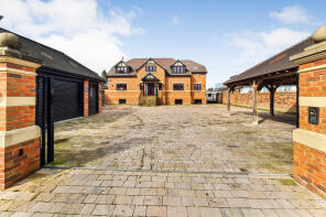 7 Heron Bank, The Avenue, Wraysbury, Staines-upon-thames TW19 5EY