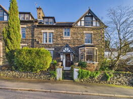 Denehurst, Queens Drive, Windermere LA23 2EL